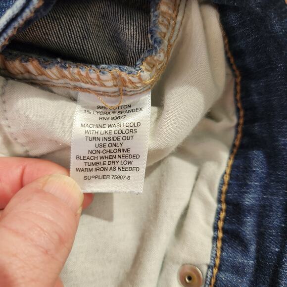 Boutique+ Boyfriend Distressed Denim Shorts Size 20W - Picture 8 of 8